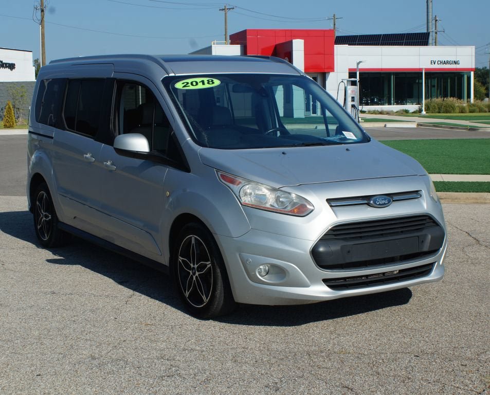 Used 2018 Ford Transit Connect Titanium w/ Titanium Premium Package FWD image 2