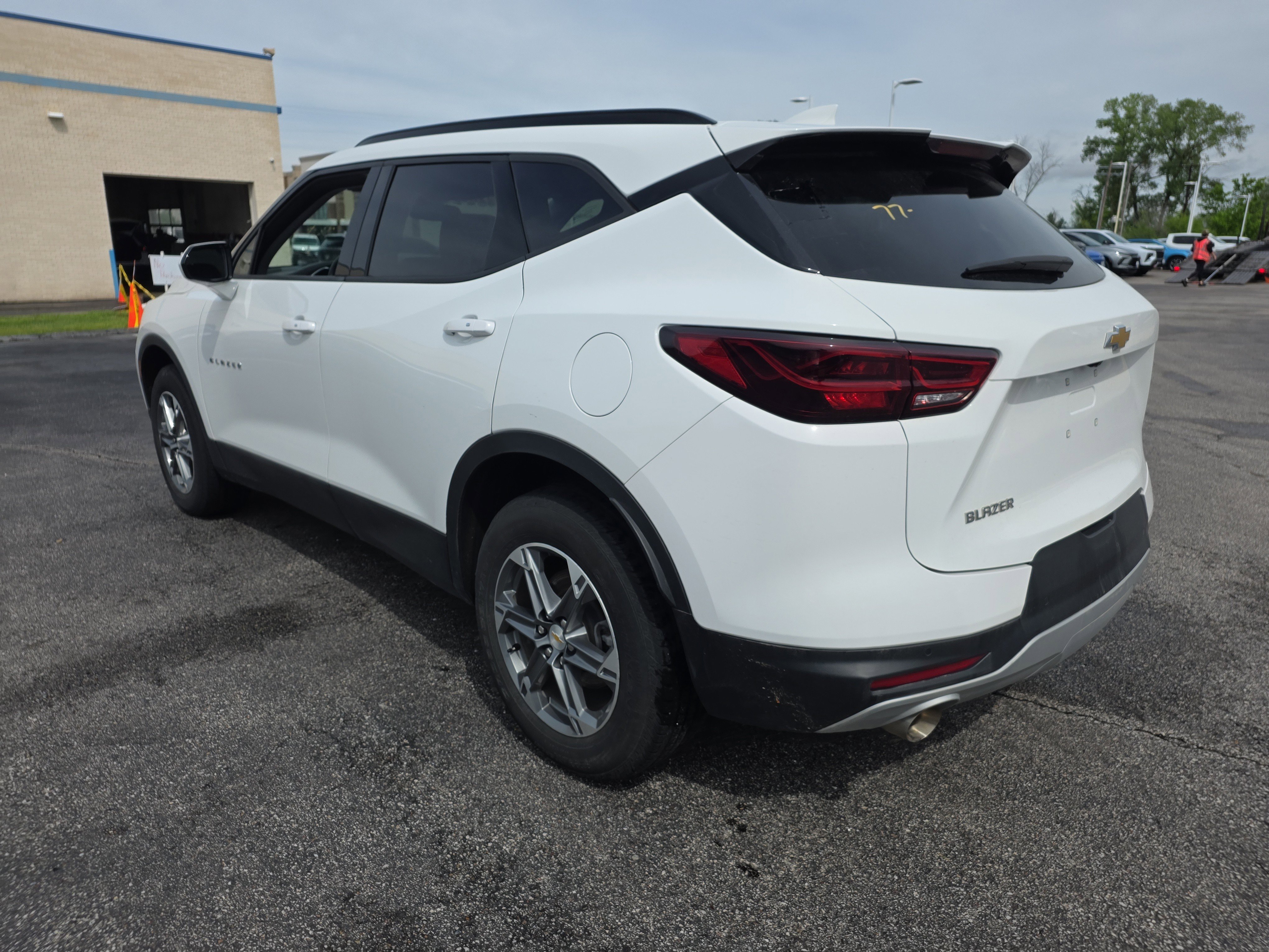 Used 2024 Chevrolet Blazer LT w/ Convenience Package FWD image 5