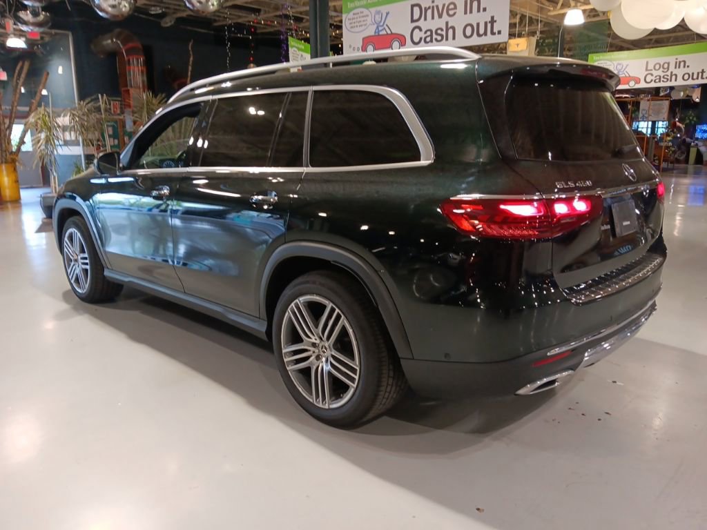 Used 2024 Mercedes-Benz GLS 450 4MATIC image 8