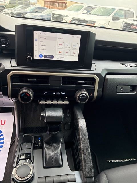 Used 2024 Toyota Tacoma SR image 18