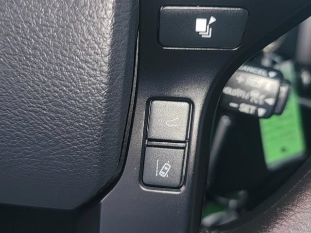 Used 2023 Toyota Tacoma SR AWD/4WD image 18