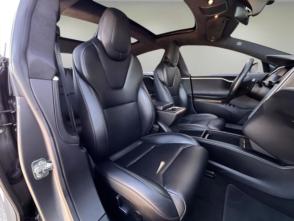 Used 2018 Tesla Model S 100D image 24