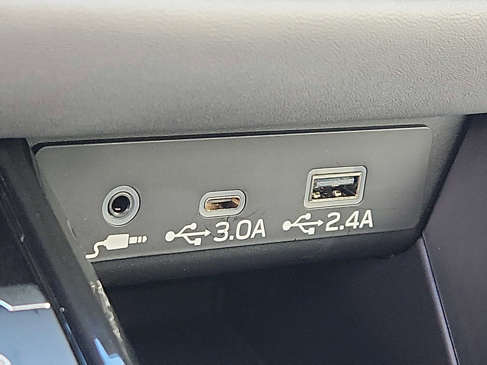 Certified 2025 Subaru Legacy Premium image 24