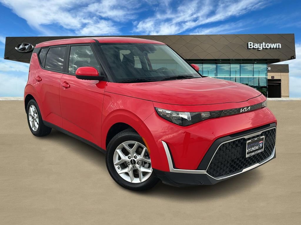 Used 2024 Kia Soul LX w/ Option Group 015