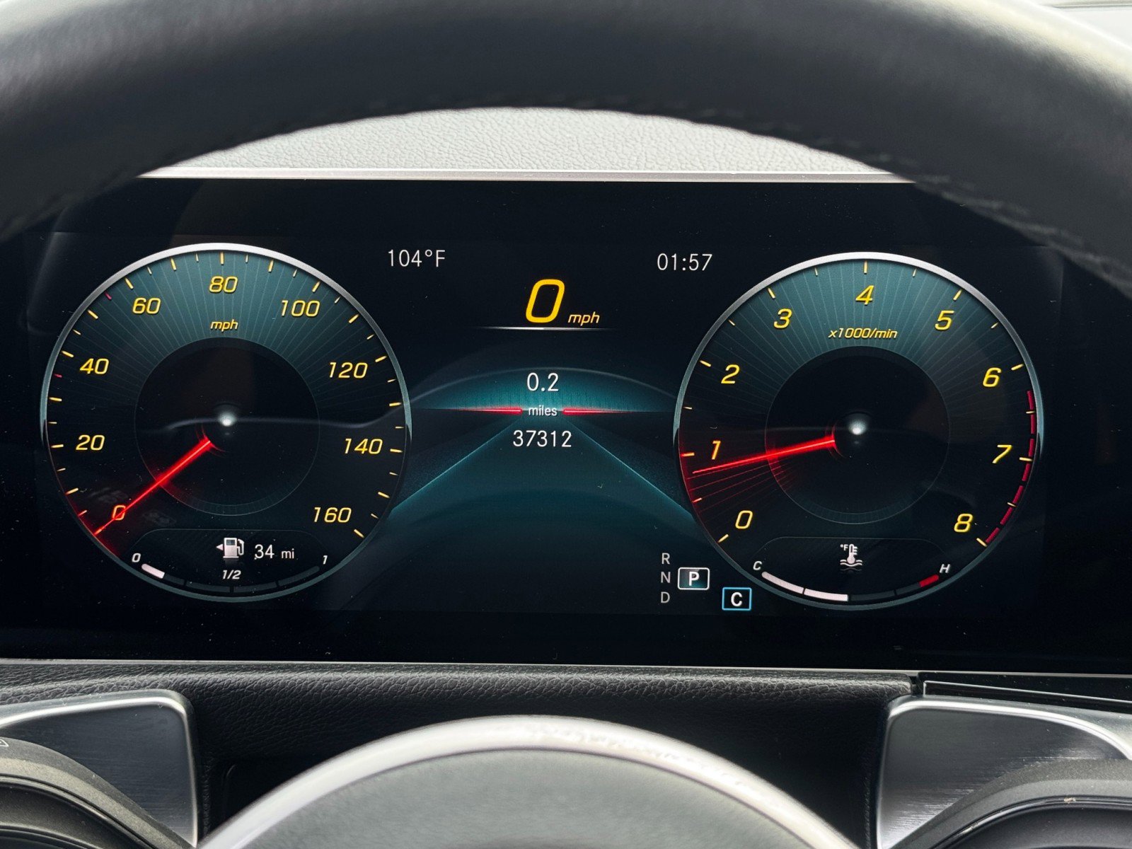 Used 2021 Mercedes-Benz GLB 250 4MATIC w/ Premium Package image 19