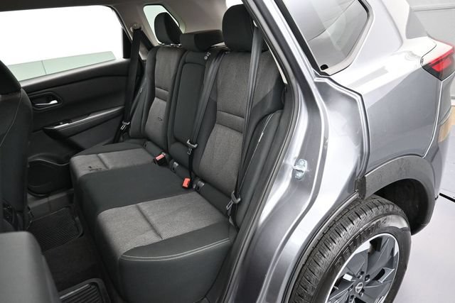 Used 2024 Nissan Rogue SV AWD/4WD image 26