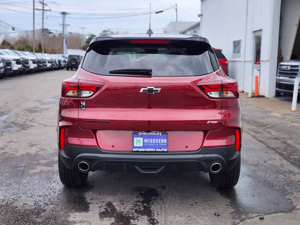 Used 2022 Chevrolet TrailBlazer RS w/ Sun and Liftgate Package image 4