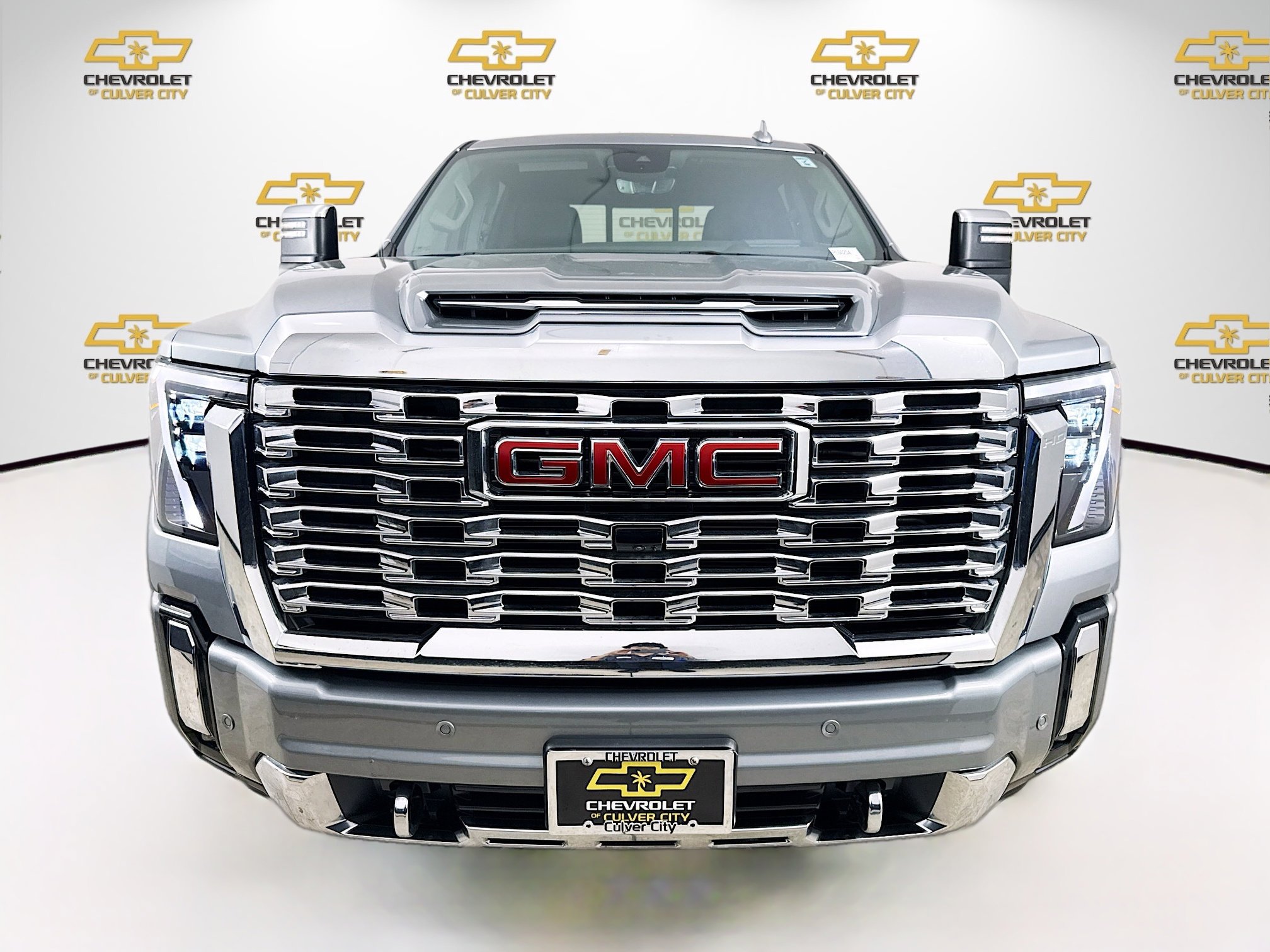 Used 2024 GMC Sierra 2500 Denali w/ Denali Reserve Package image 2