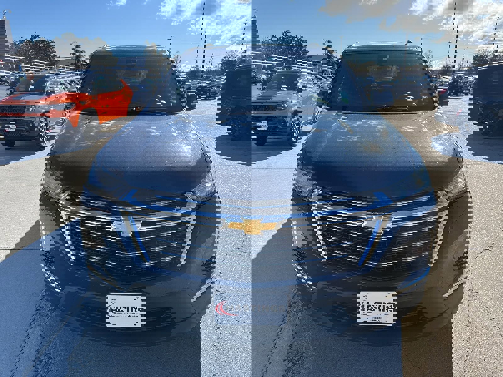 Used 2023 Chevrolet Traverse LT image 9