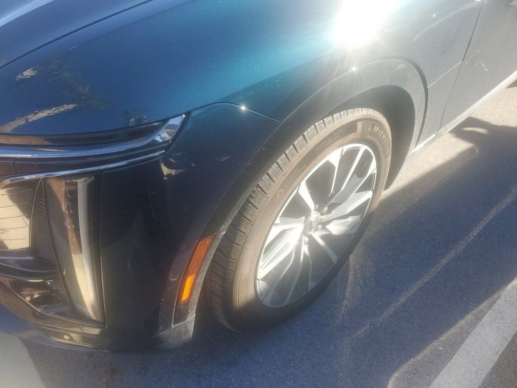 Used 2024 Cadillac Lyriq Sport w/ LPO, Floor Liner Package image 3