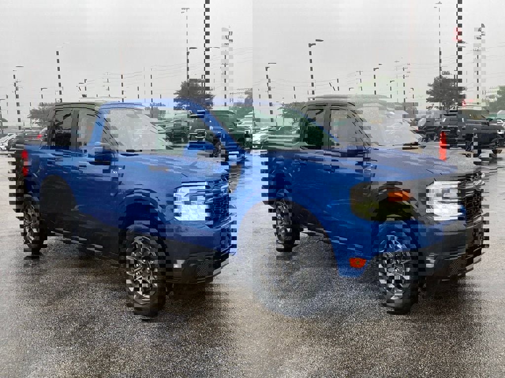 Used 2023 Ford Maverick XLT w/ XLT Luxury Package FWD image 3