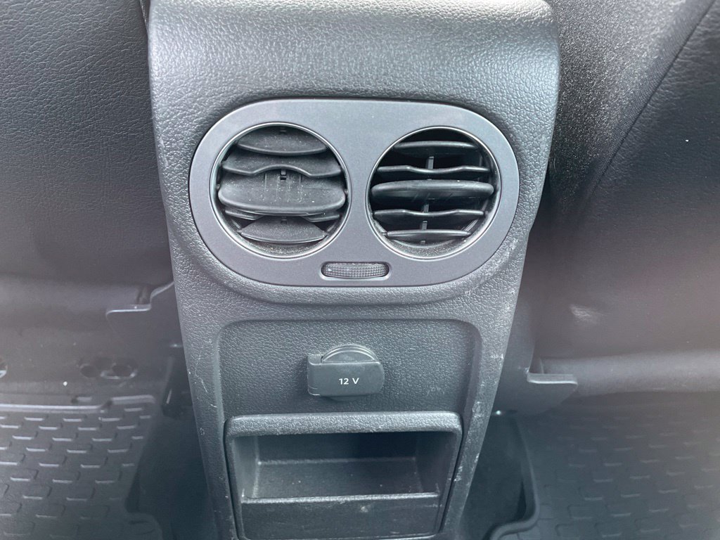 Used 2018 Volkswagen Tiguan Limited AWD/4WD image 16