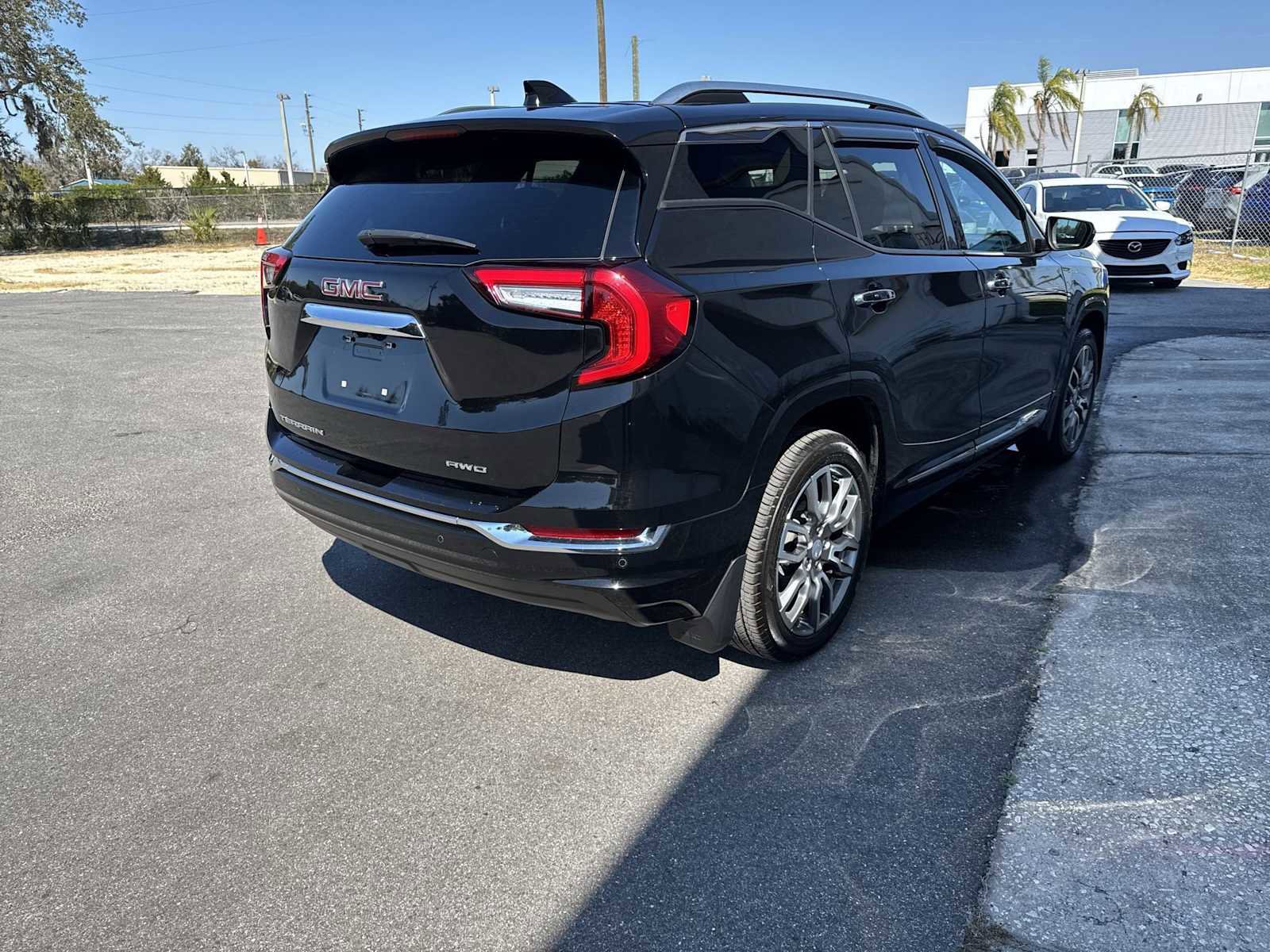 Used 2022 GMC Terrain Denali w/ Denali Premium Package image 6