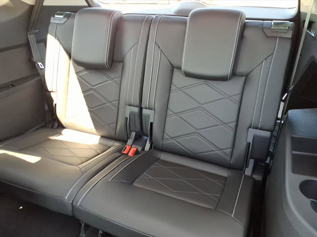 New 2026 Volkswagen Atlas SE image 11