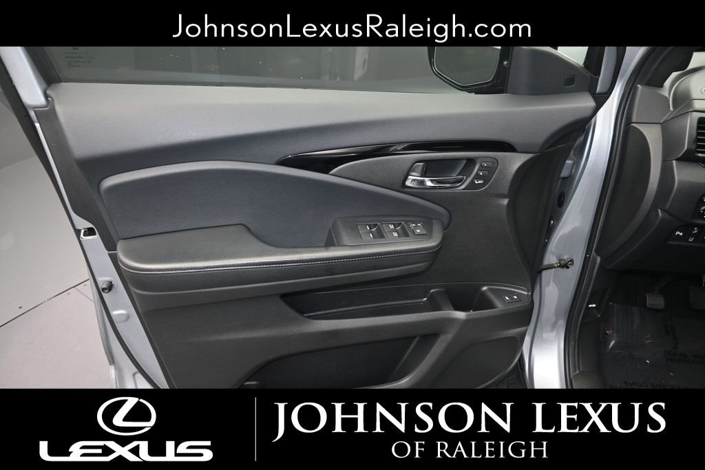 Used 2020 Honda Passport Elite image 11