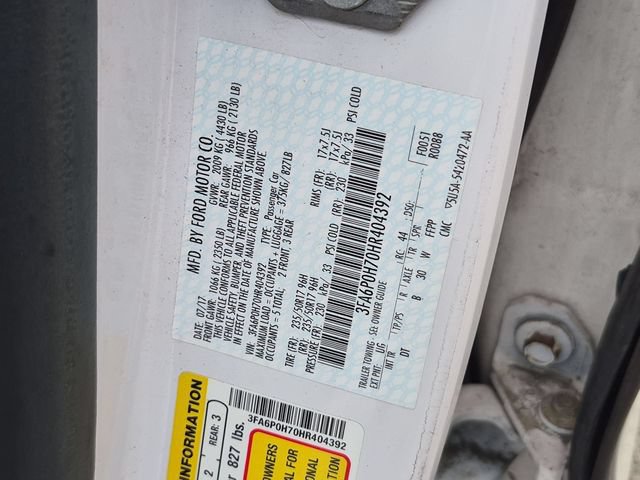Used 2017 Ford Fusion SE FWD image 29