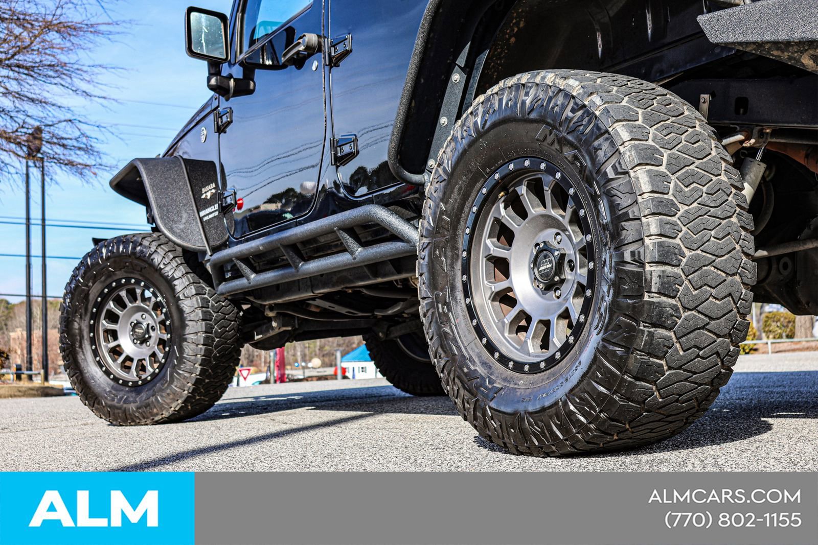 Used 2016 Jeep Wrangler Unlimited Sahara w/ Connectivity Group image 16