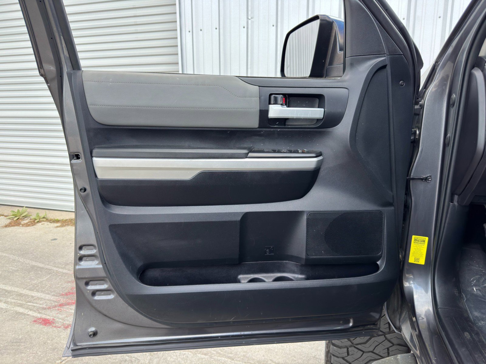 Used 2016 Toyota Tundra Limited w/ Limited Premium Package image 35