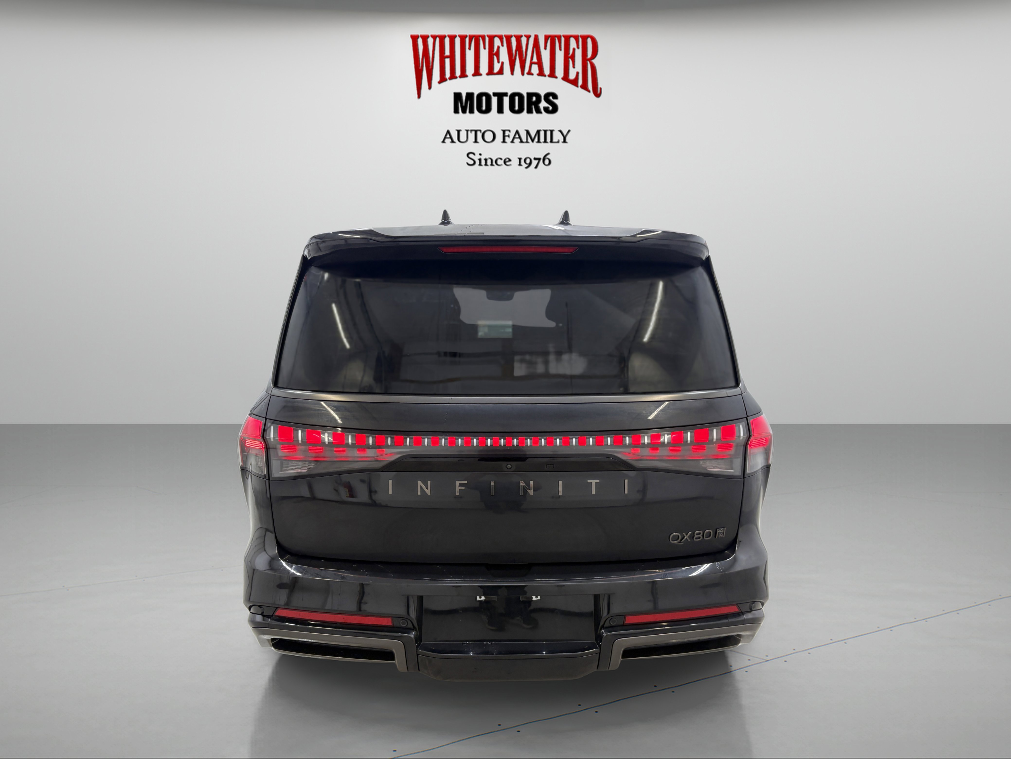 Used 2025 INFINITI QX80 Autograph image 3