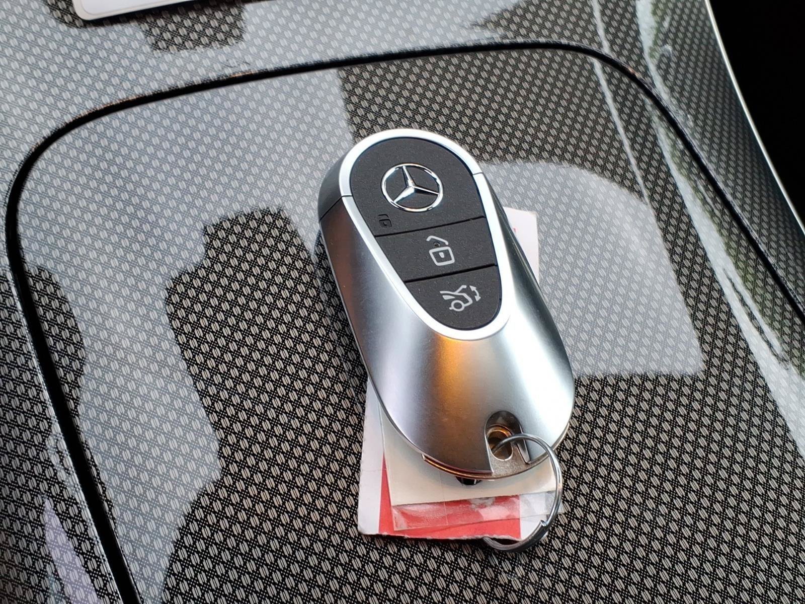 New 2026 Mercedes-Benz GLC 300 4MATIC image 33