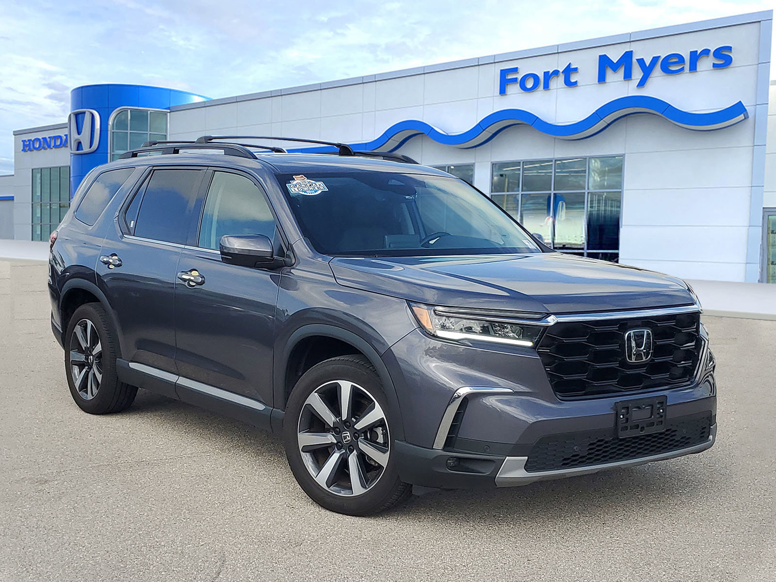 Used 2024 Honda Pilot Touring