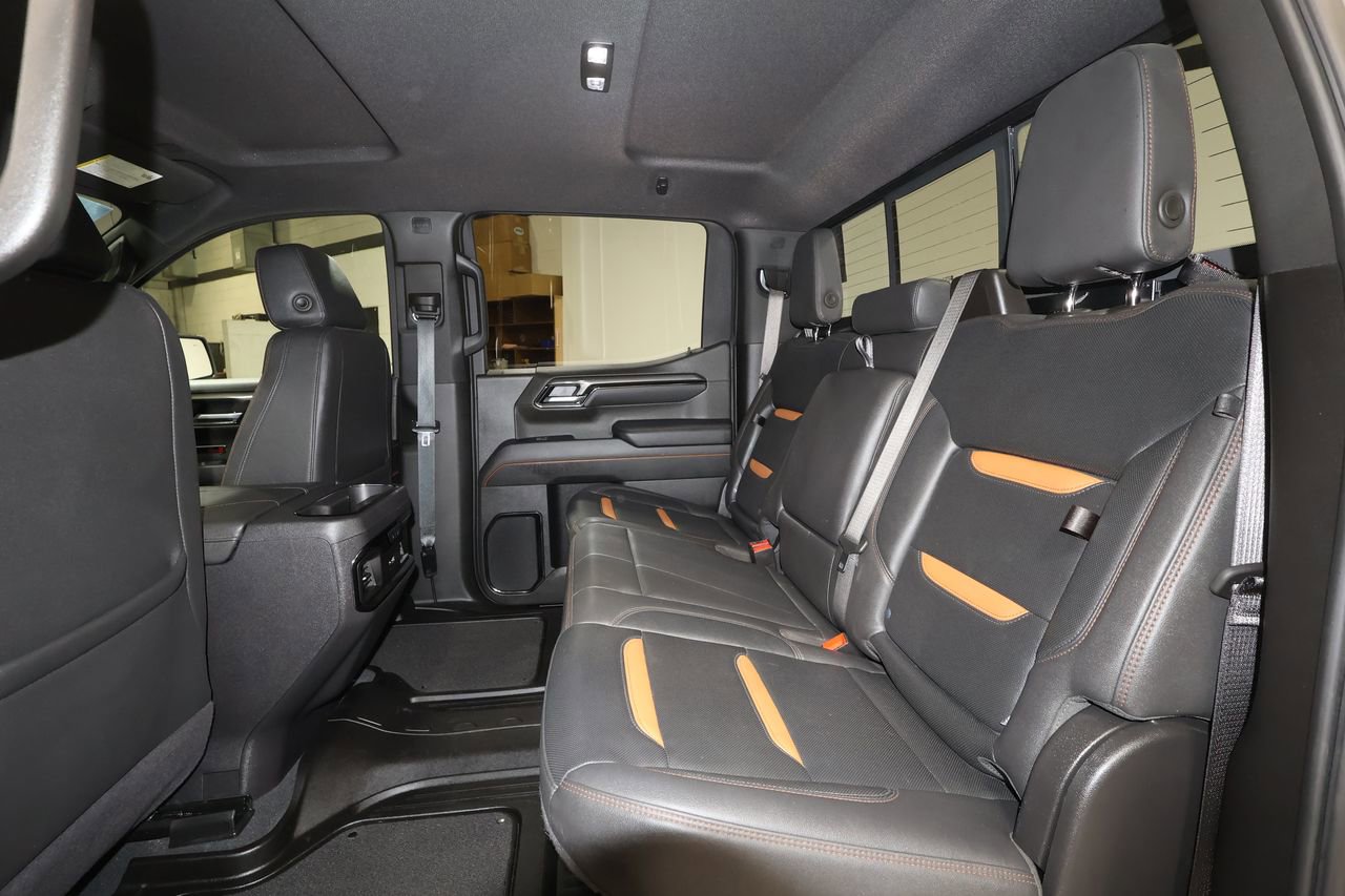 Used 2025 GMC Sierra 1500 AT4 w/ AT4 Premium Package AWD/4WD image 25