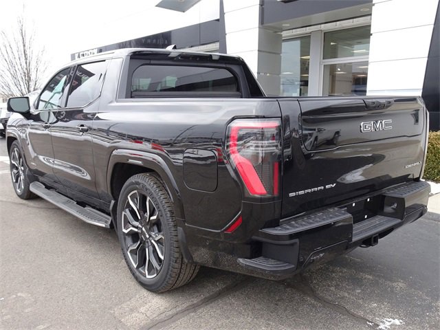 New 2025 GMC Sierra EV Denali image 3