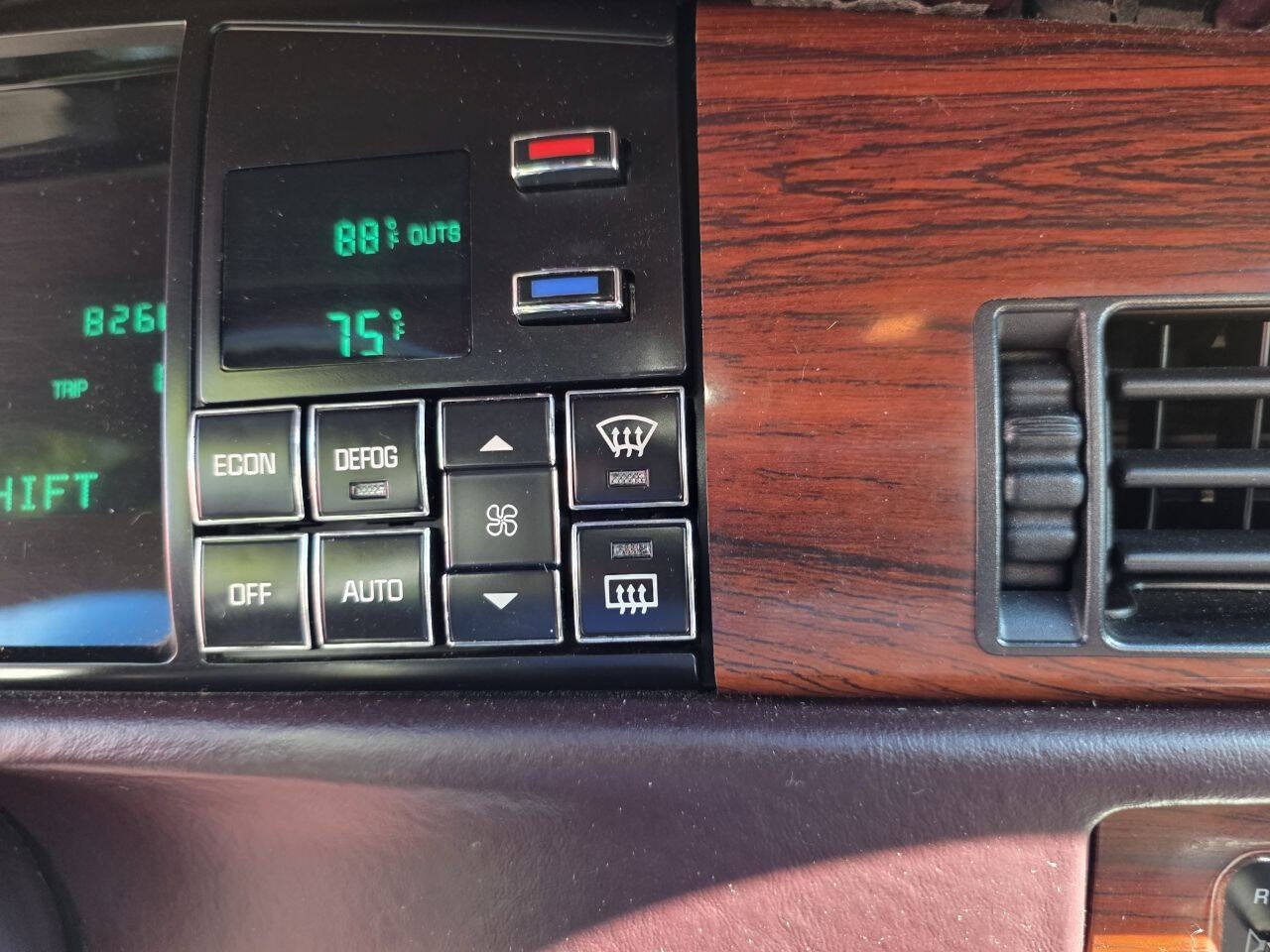 Used 1995 Cadillac De Ville Sedan FWD image 25