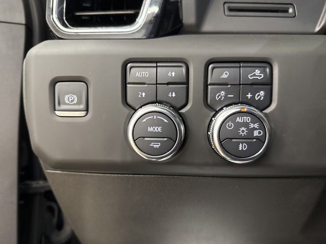 Used 2025 GMC Sierra 2500 Denali w/ Snow Plow Prep/Camper Package AWD/4WD image 34