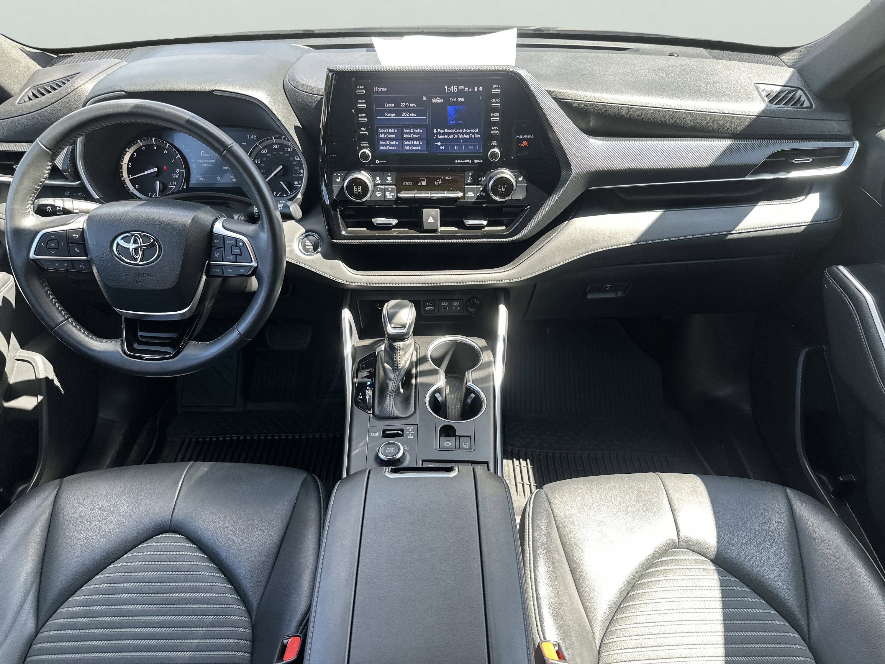 Used 2022 Toyota Highlander XSE image 15