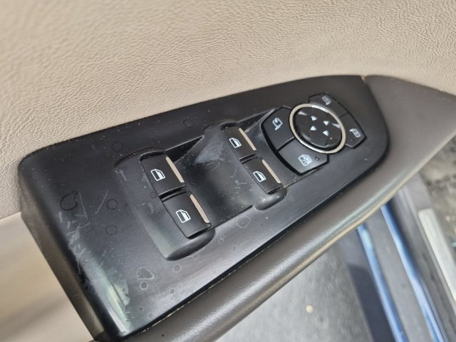 Used 2017 Lincoln MKX Select w/ Select Plus Package FWD image 14