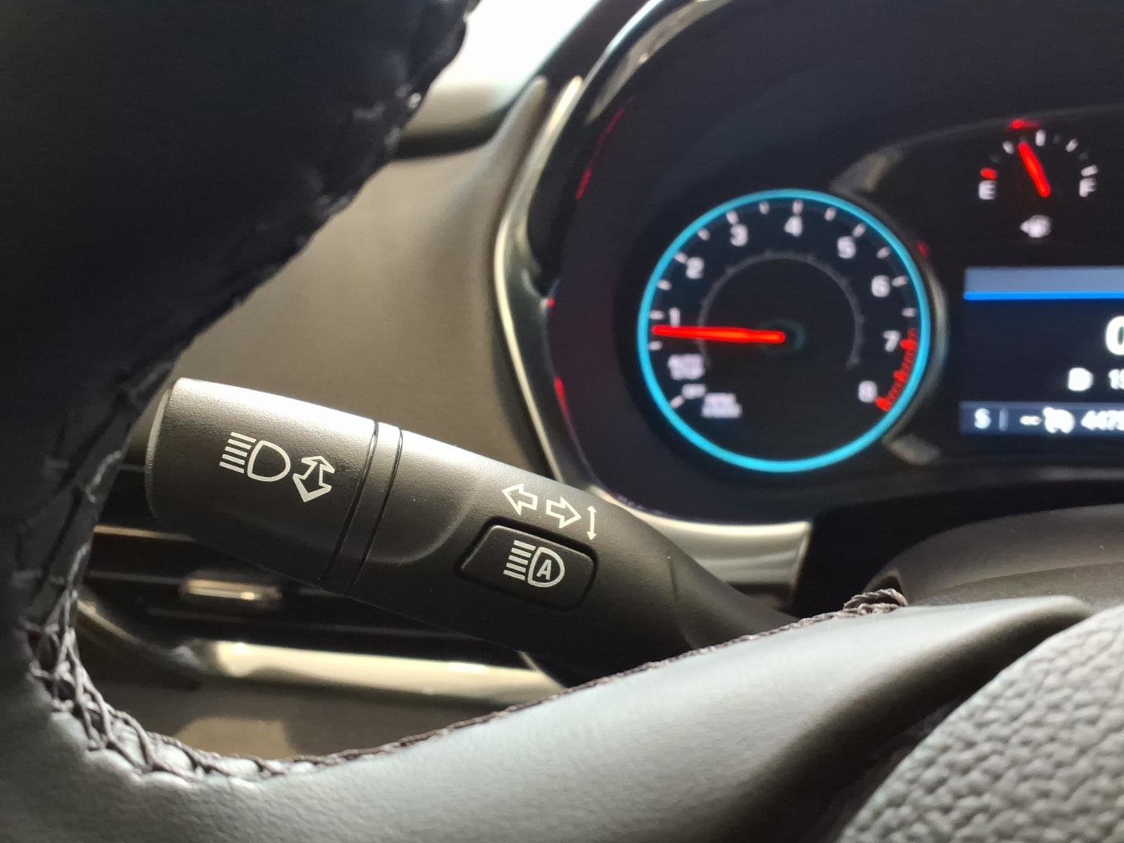 Used 2023 Chevrolet Traverse LT image 30