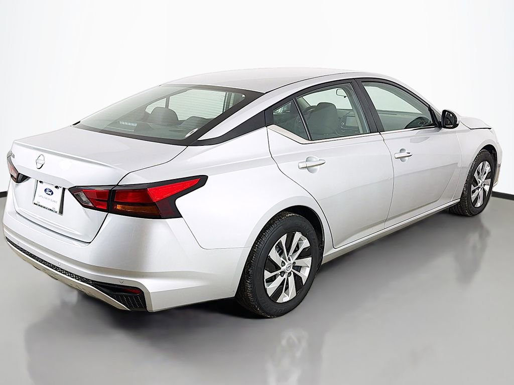 Used 2023 Nissan Altima 2.5 S image 5