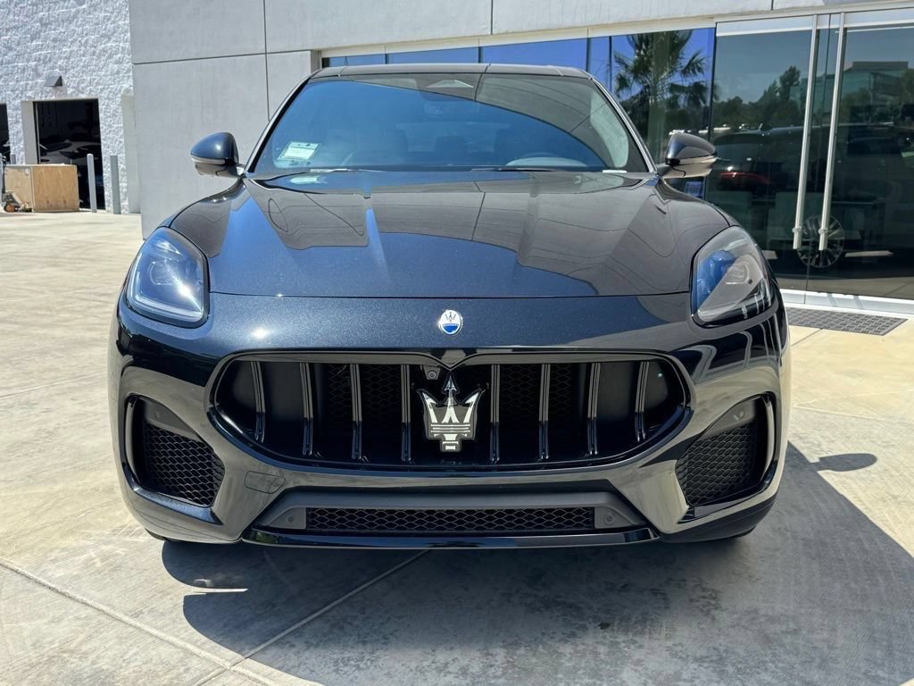 Used 2025 Maserati Grecale Modena AWD/4WD image 4