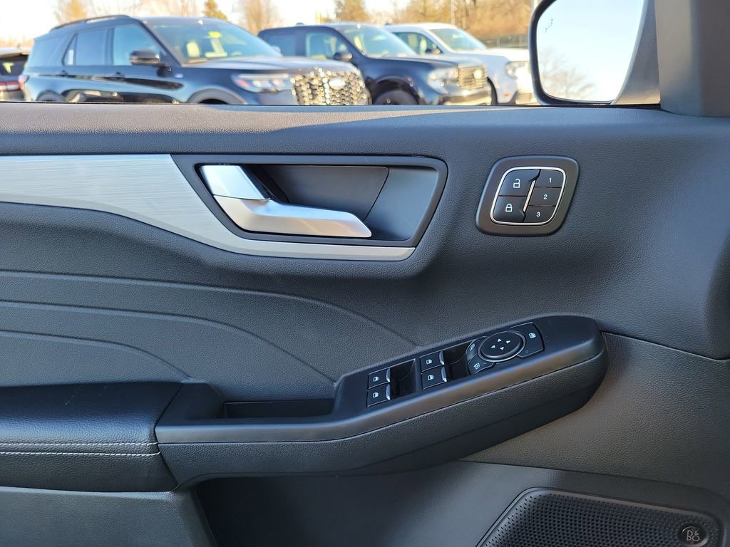 New 2026 Ford Escape Platinum w/ Premium Technology Package image 18