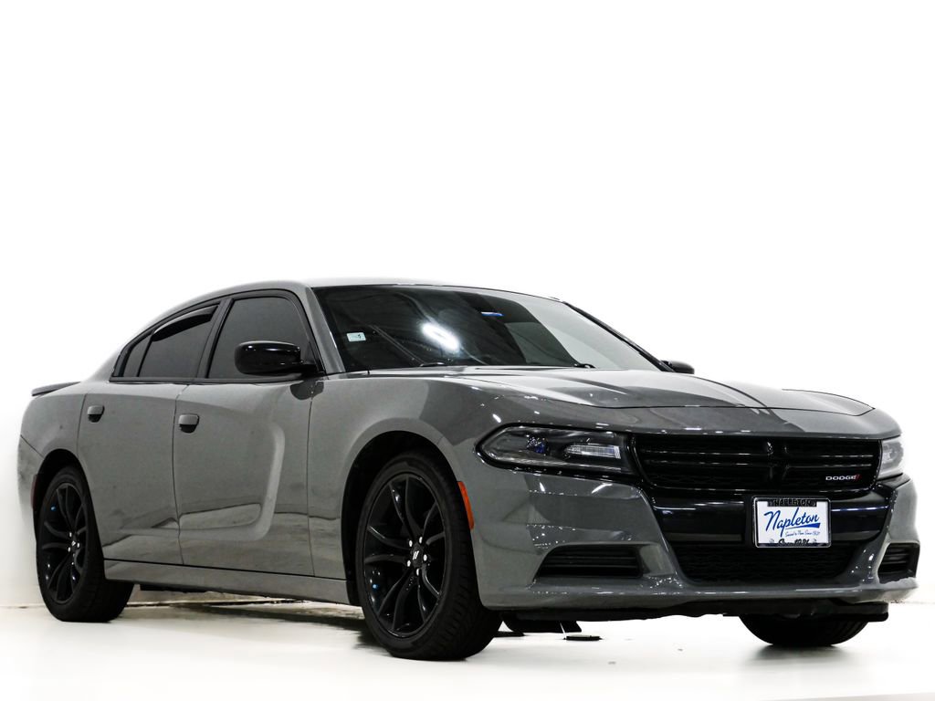 Used 2018 Dodge Charger SXT w/ Blacktop Package