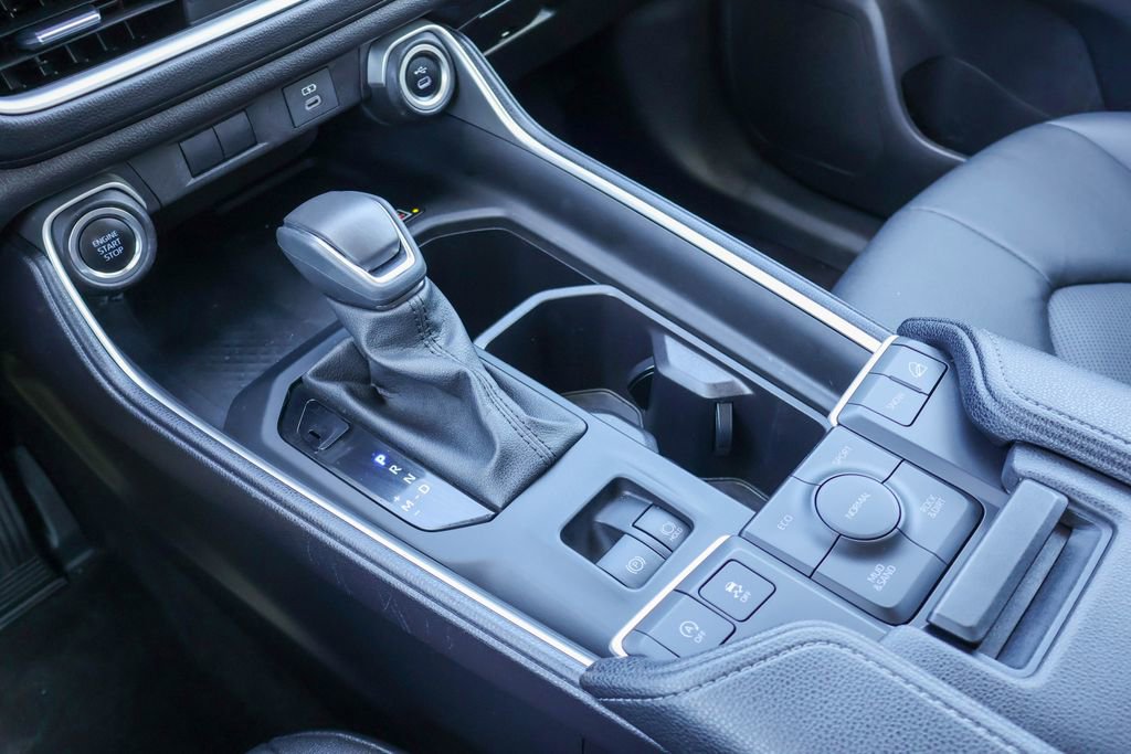 Used 2025 Toyota Grand Highlander AWD image 15