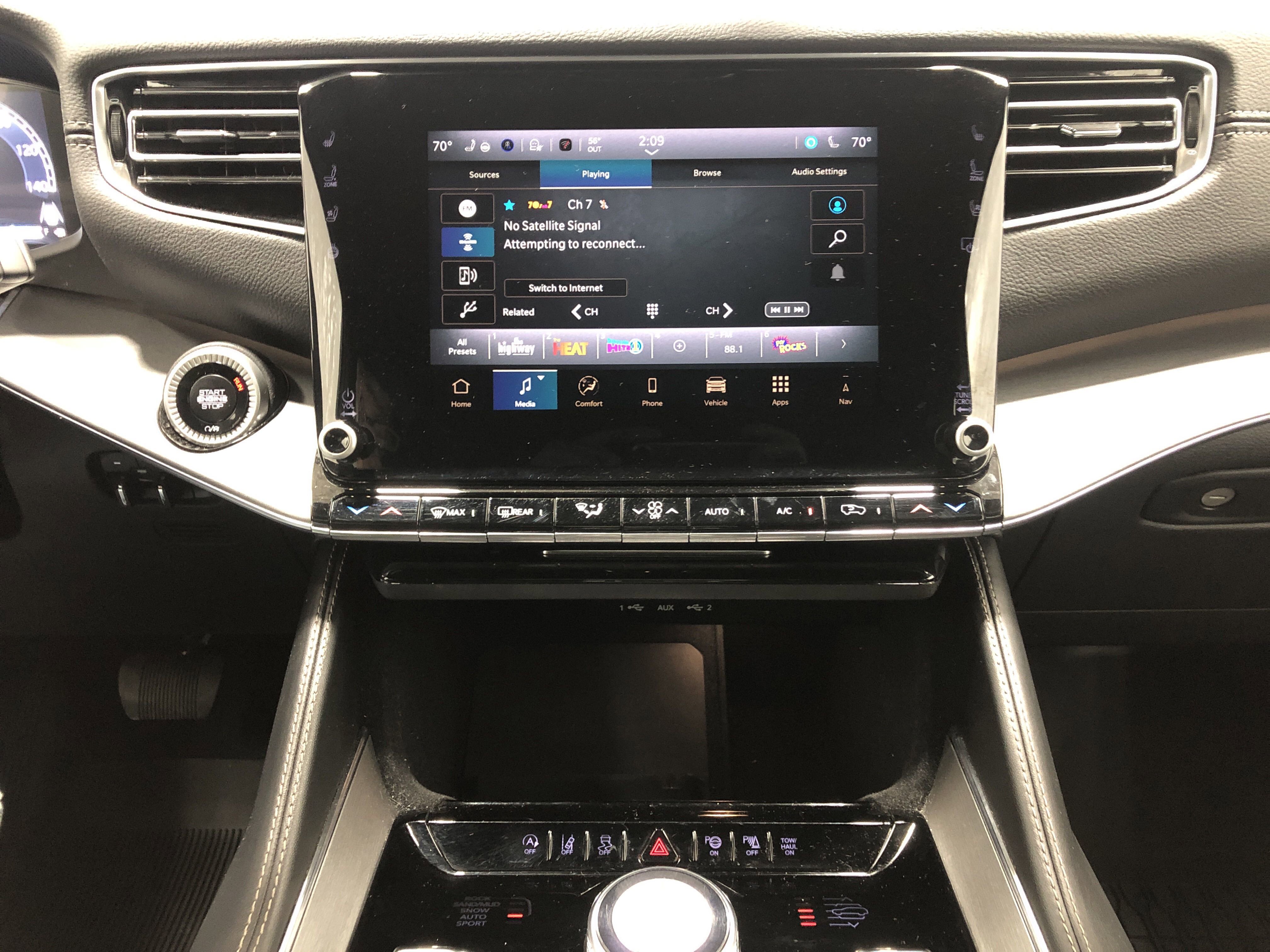 Used 2024 Jeep Wagoneer Series II w/ Convenience Group I image 14