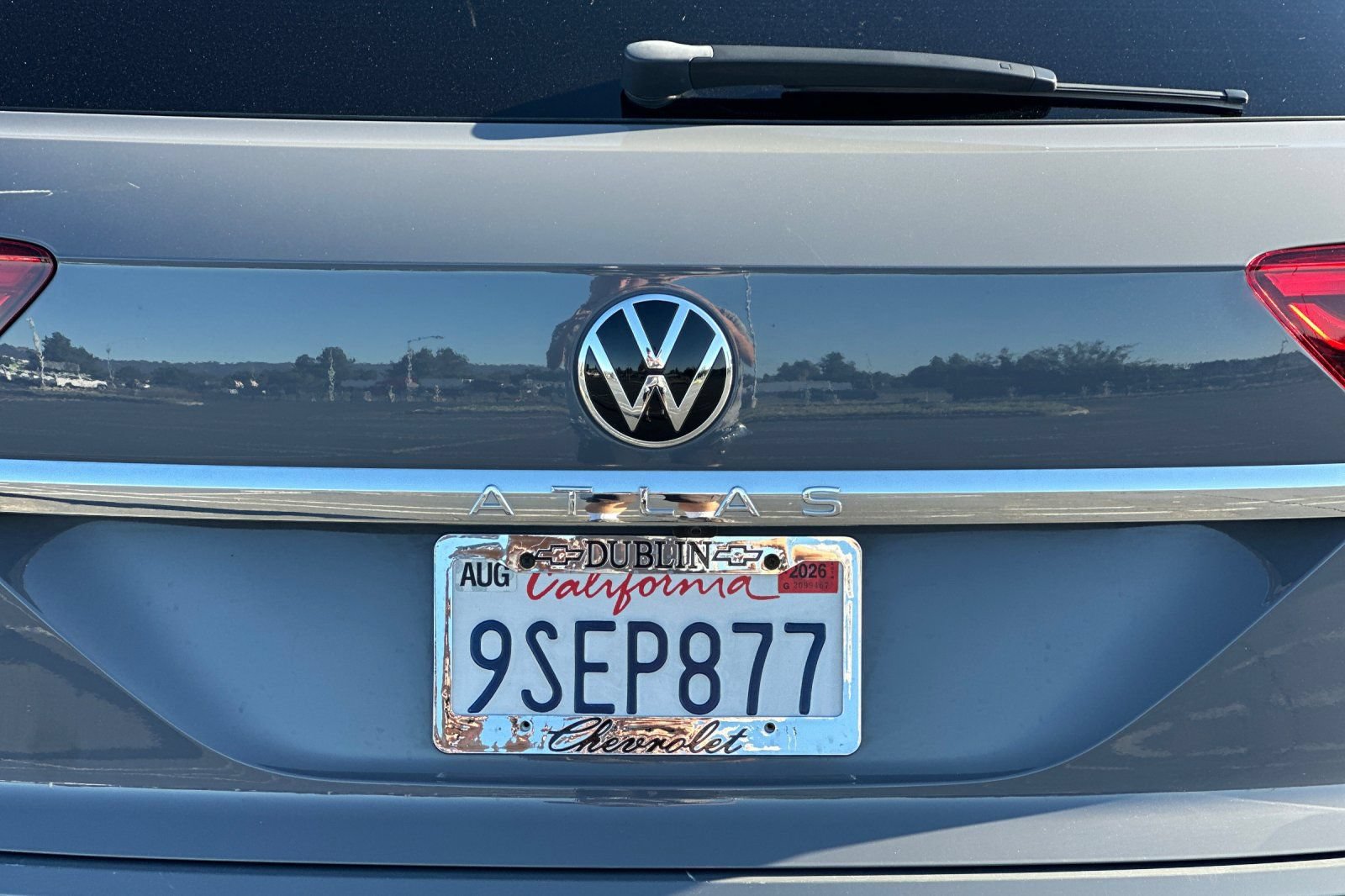 Used 2021 Volkswagen Atlas Cross Sport SEL Premium R-Line w/ Luggage Net & Mats Package AWD/4WD image 49