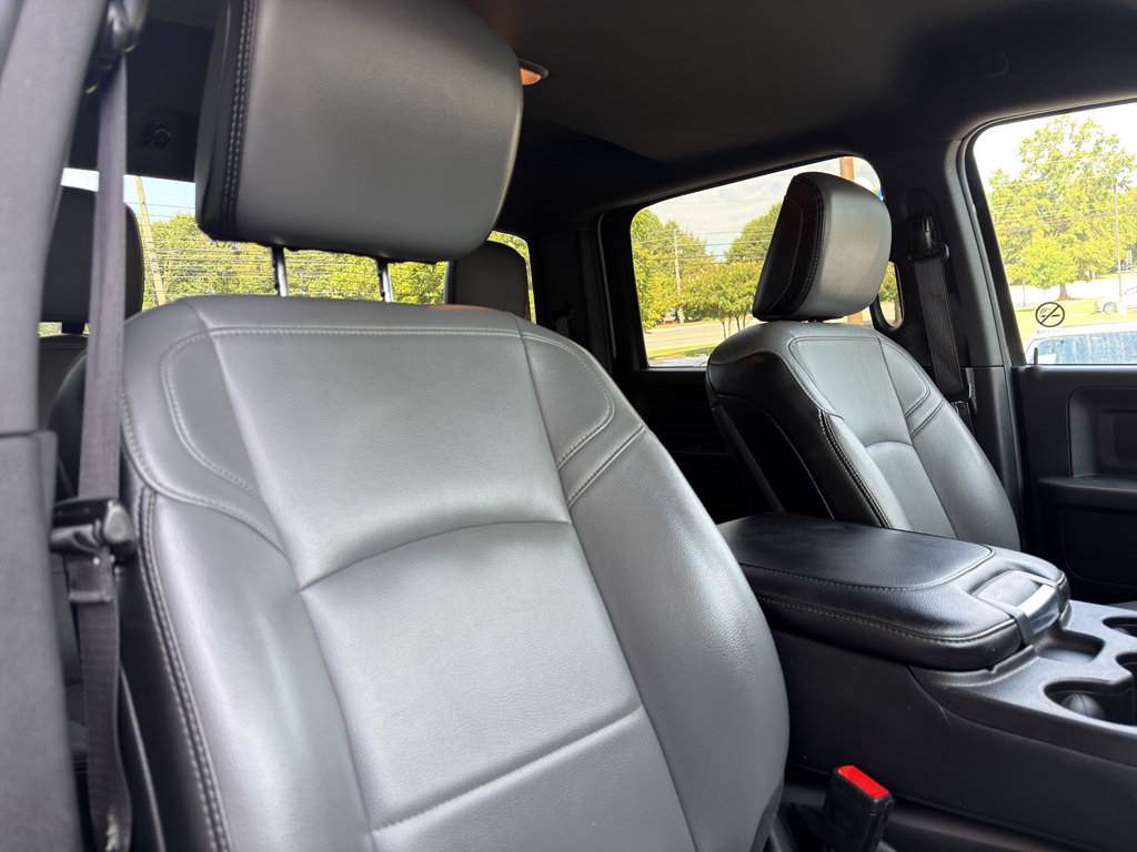 Used 2024 RAM 2500 Tradesman w/ Chrome Appearance Group AWD/4WD image 22