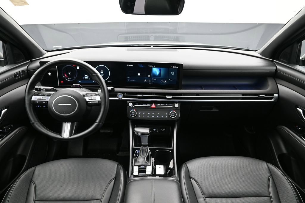 Certified 2025 Hyundai Santa Cruz Limited AWD/4WD image 12
