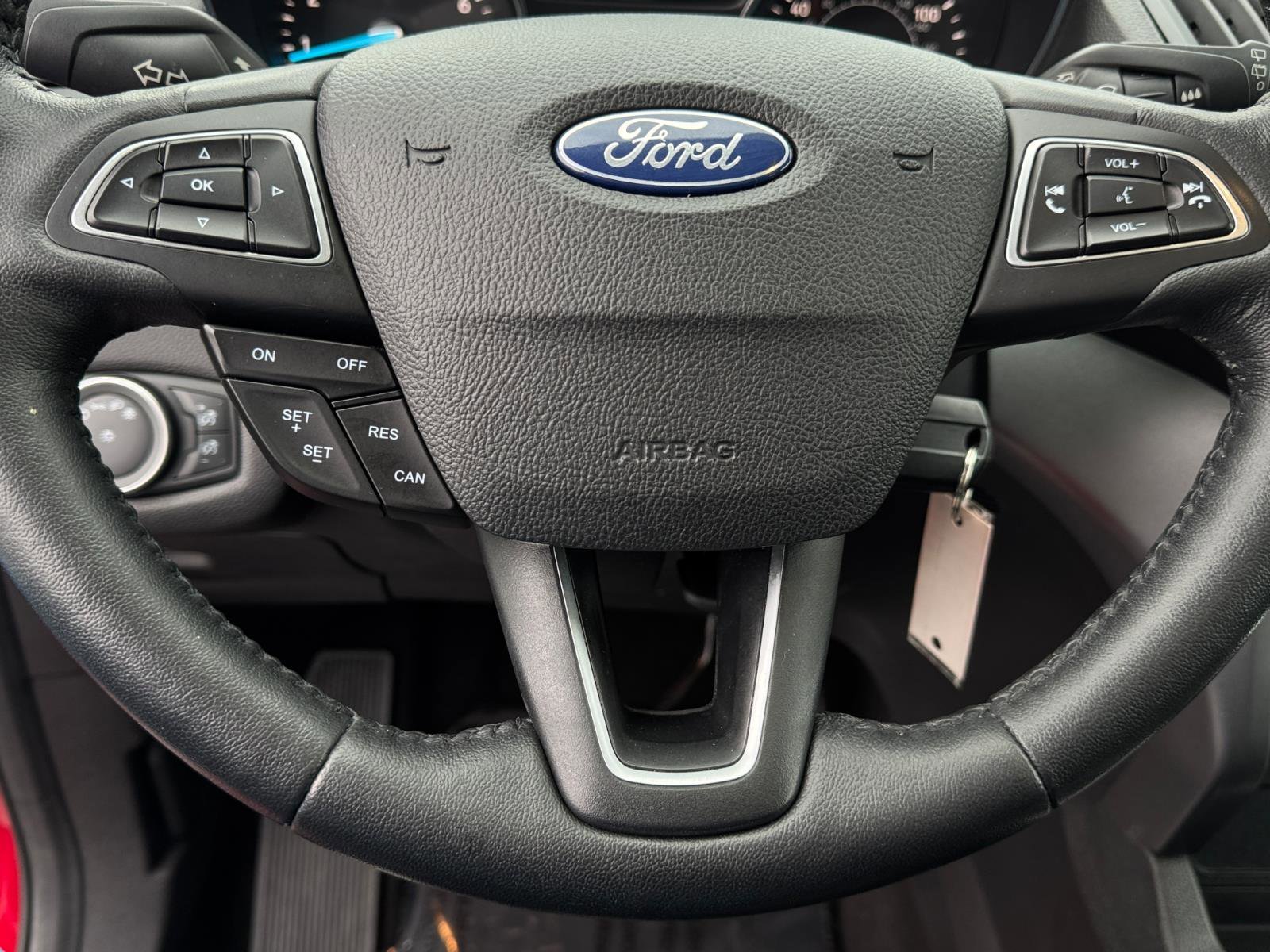 Used 2018 Ford Escape SEL image 19