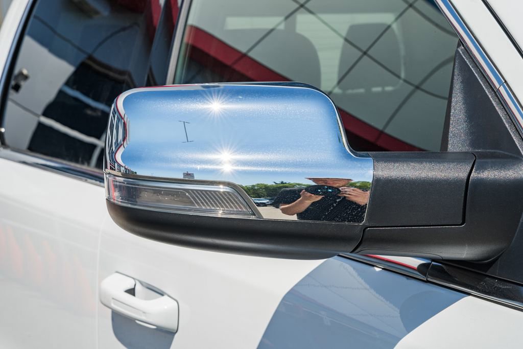 New 2026 RAM 1500 Laramie AWD/4WD image 16