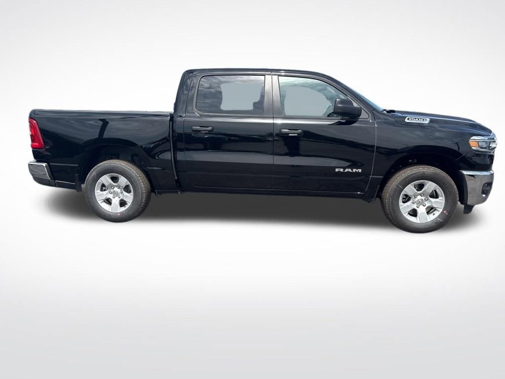 New 2026 RAM 1500 4x4 Crew Cab image 2