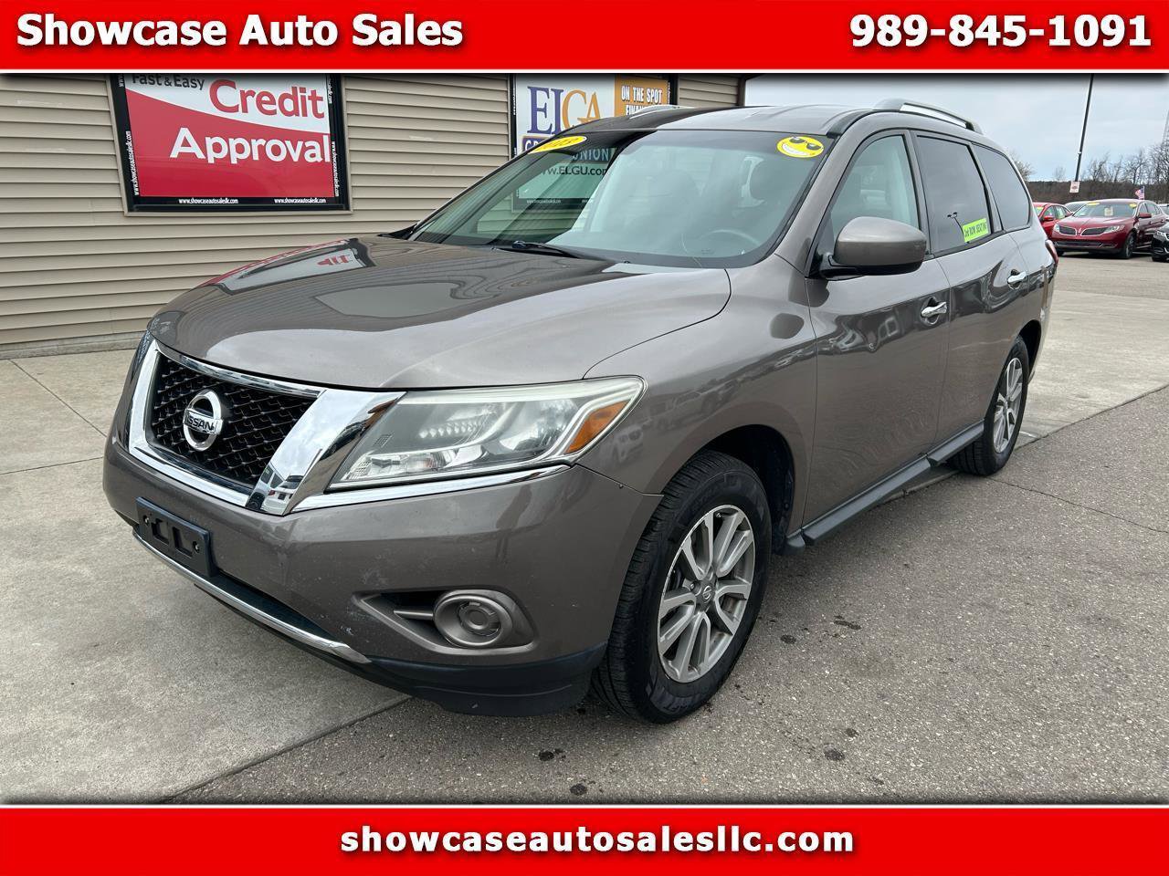 Used 2013 Nissan Pathfinder SV w/ Trailer Tow Pkg image 1