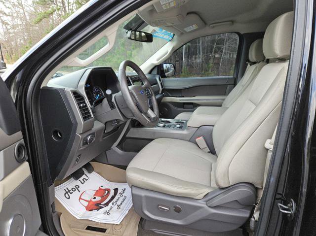 Used 2019 Ford Expedition XLT w/ Cargo Package image 12