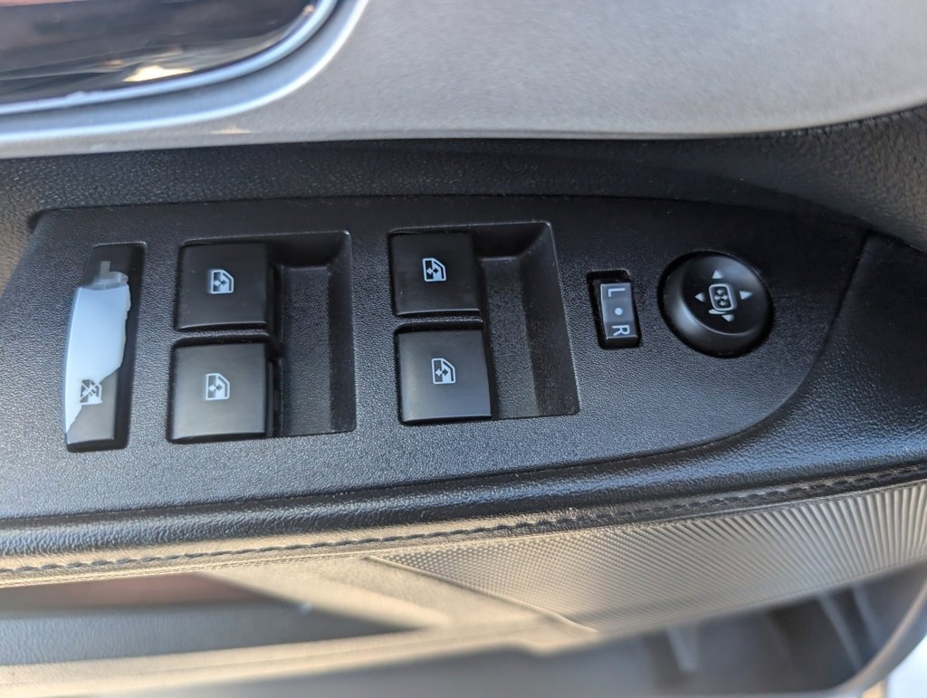 Certified 2016 Chevrolet Equinox LT w/ Convenience Package image 11