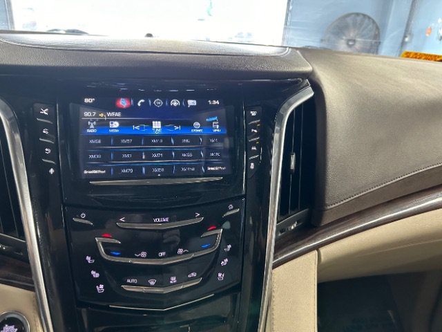 Used 2016 Cadillac Escalade ESV Premium AWD/4WD image 12