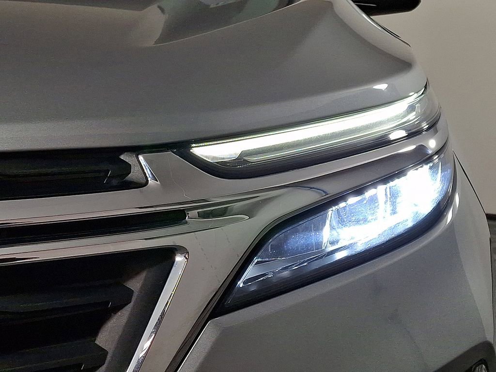 Used 2023 Chevrolet Equinox LT image 12