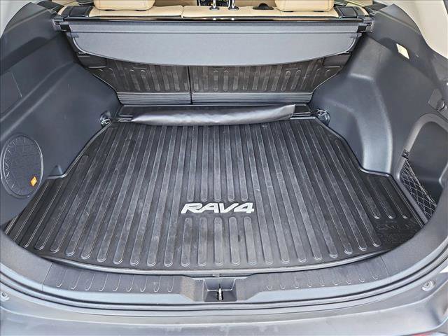Used 2022 Toyota RAV4 Limited w/ Limited Grade Weather Package AWD/4WD image 6